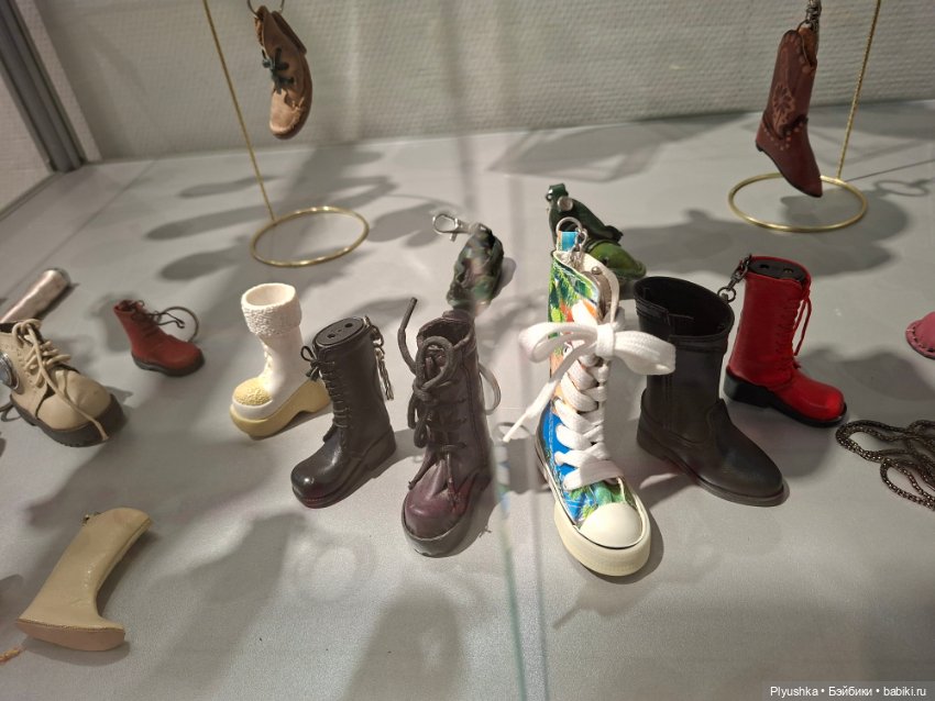 Выставка "Волшебные башмачки"