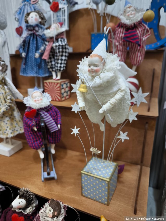 Апрельские мишки и куклы на Тишинке, ч. 1