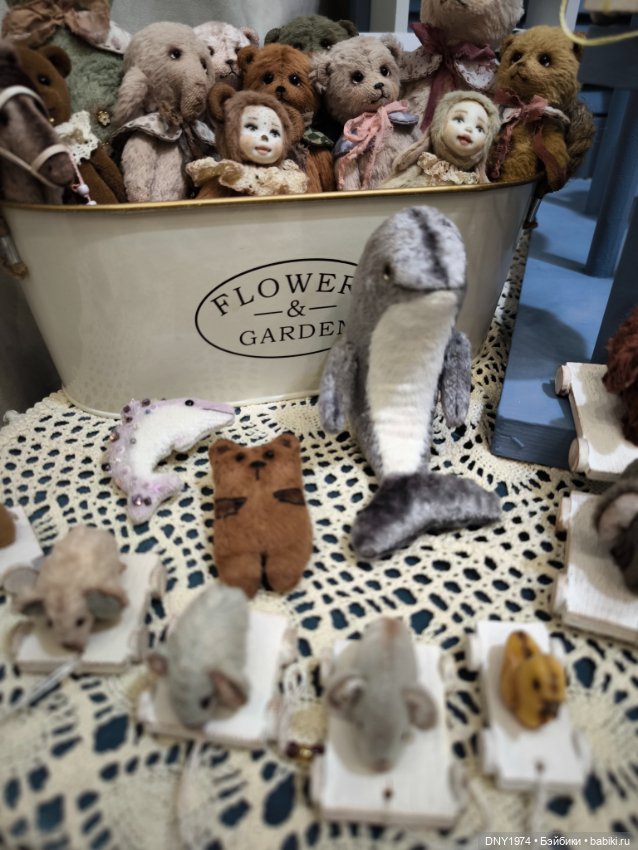 Апрельские мишки и куклы на Тишинке, ч. 1