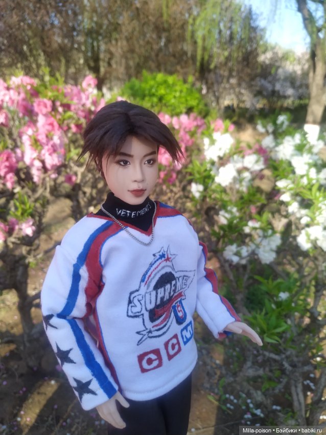 Хан Джисон на прогулке — Портретные куклы знаменитостей: звезды кино