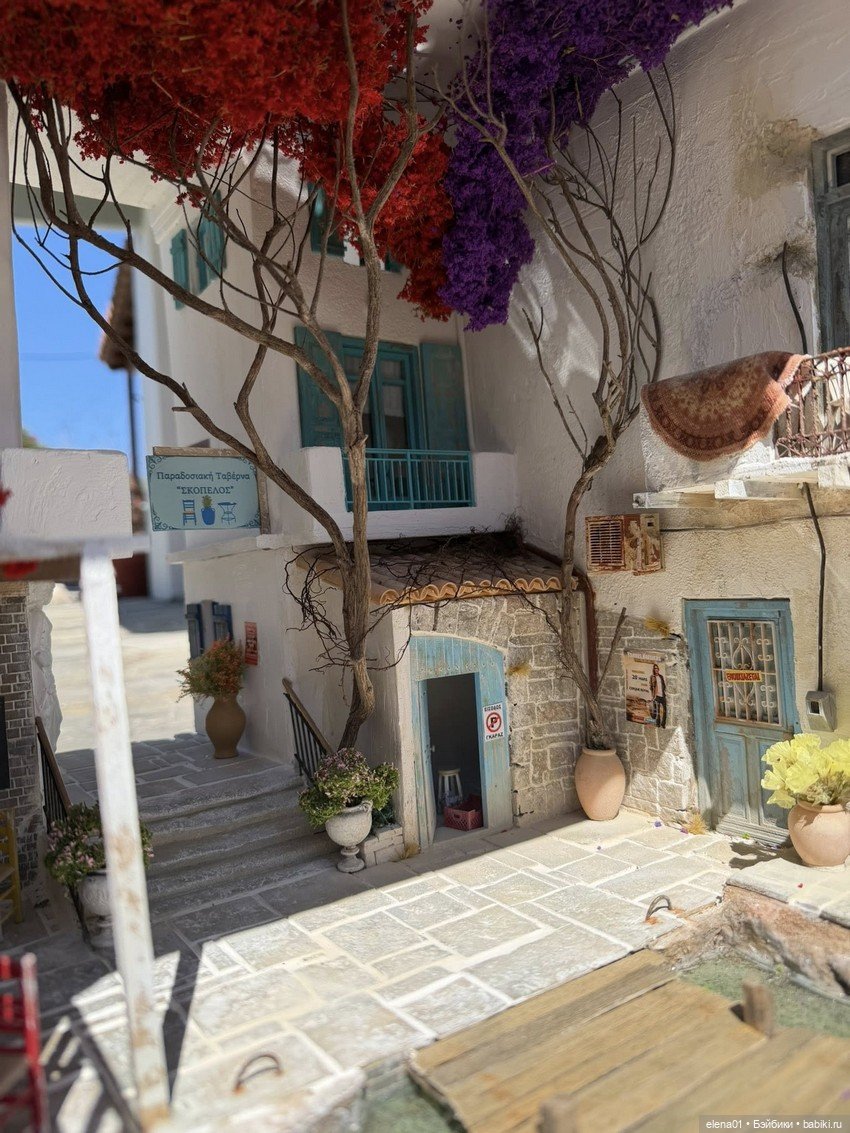 Уголок Греции в 1:24 — румбокс от James Kelly