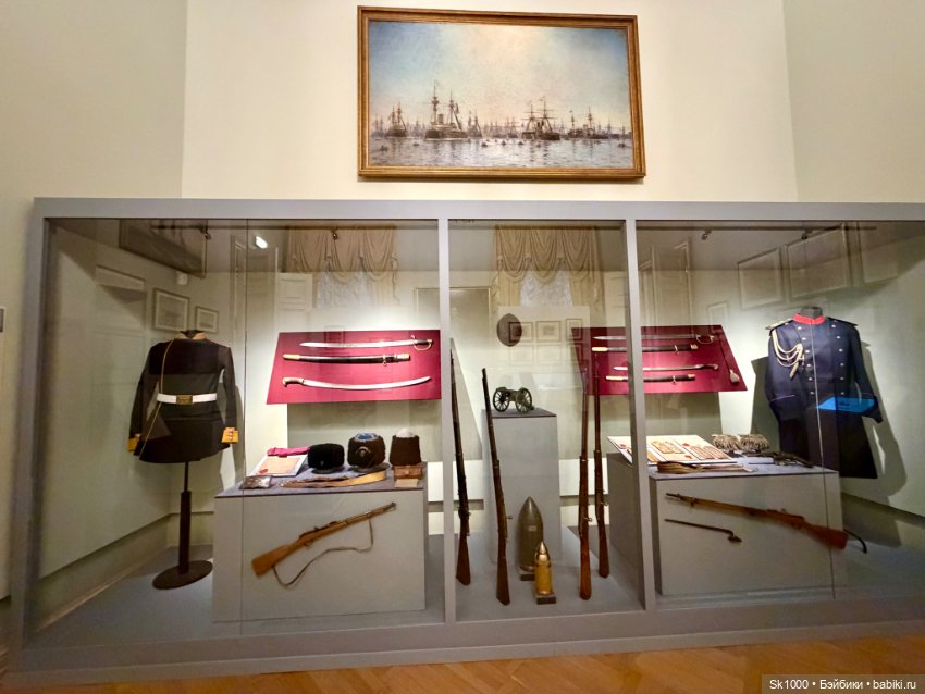 Михайловский замок с Никой