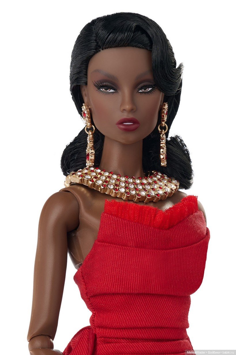 Кутюр на полке: Клубные новинки W Club 2026 от Джейсона Ву