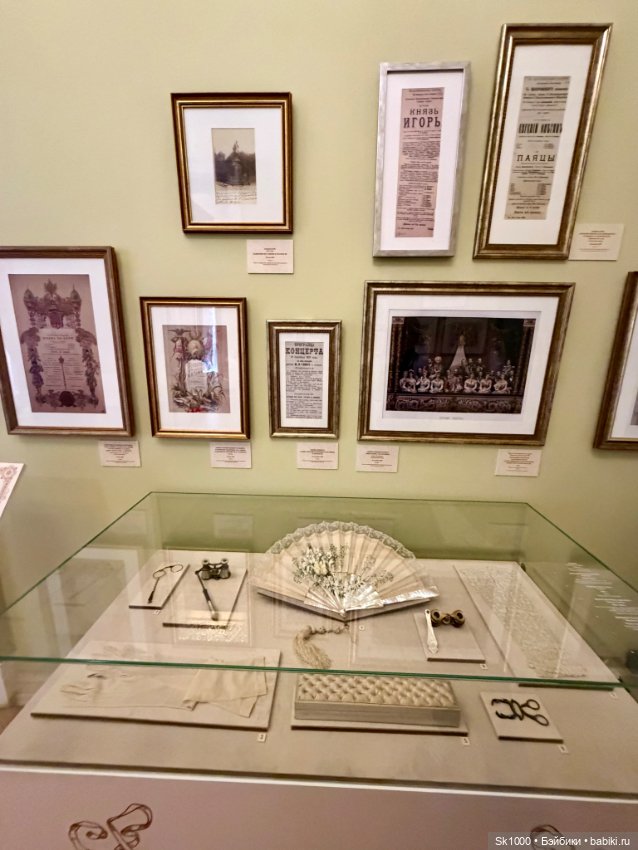 Михайловский замок с Никой