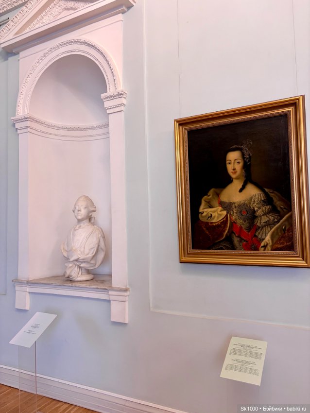 Михайловский замок с Никой