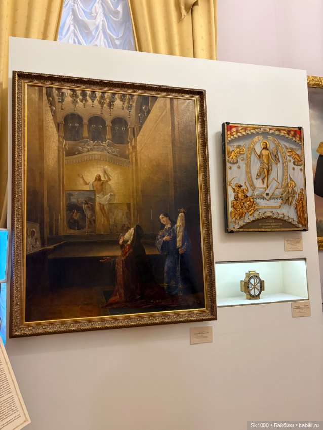 Михайловский замок с Никой