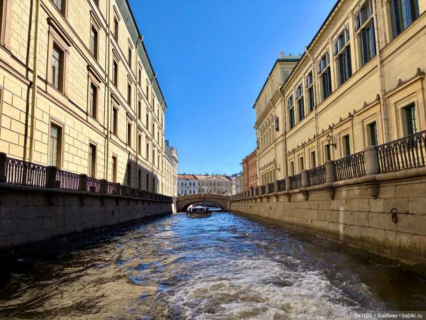 По каналам и рекам с Ажур