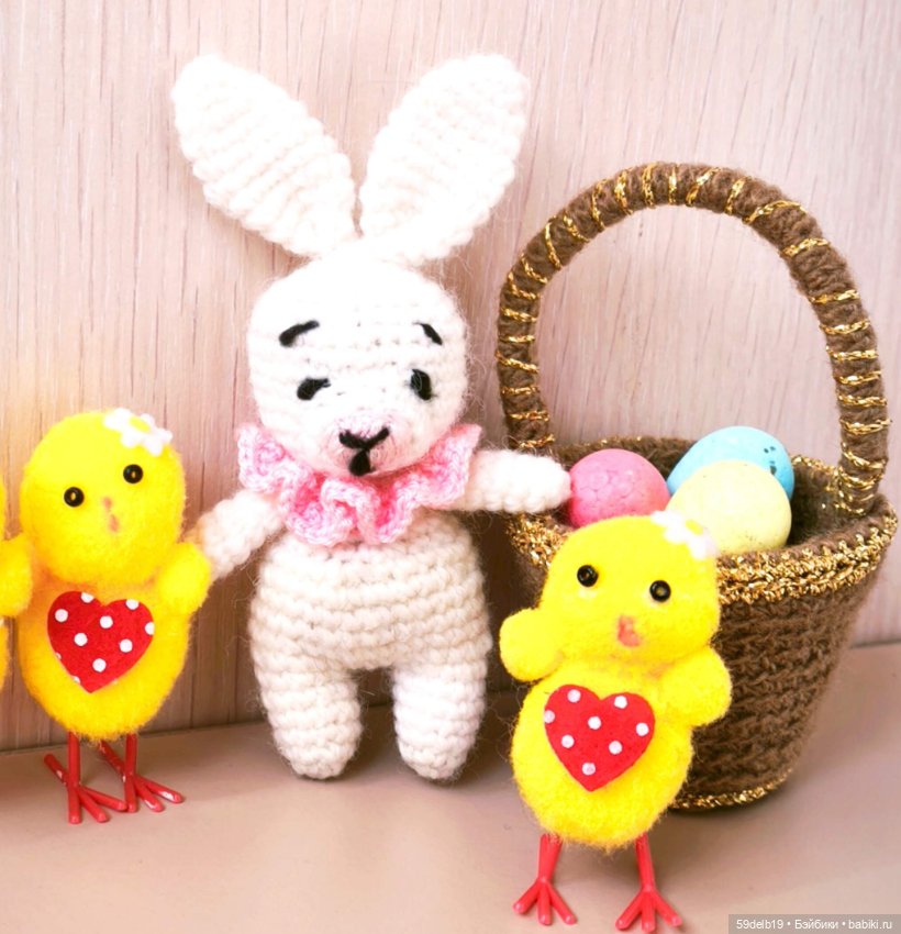 Вязаная игрушка для паолочек "Пасхальный Зайка" (фото 4)