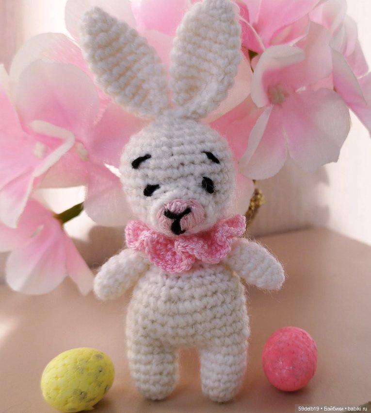 Вязаная игрушка для паолочек "Пасхальный Зайка" (фото 3)