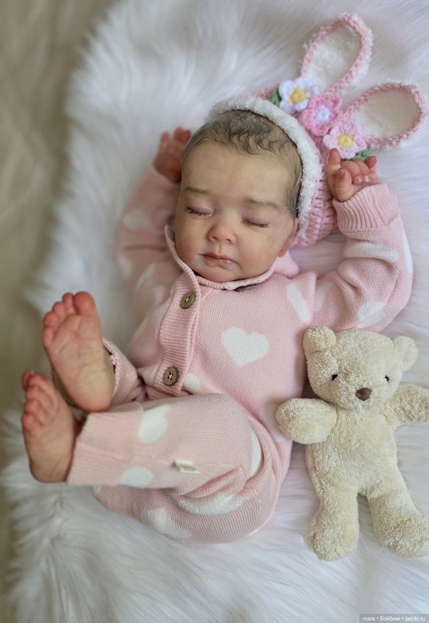 Нежное мгновение: спящая Юна (Yuna) от Аллы Кокс