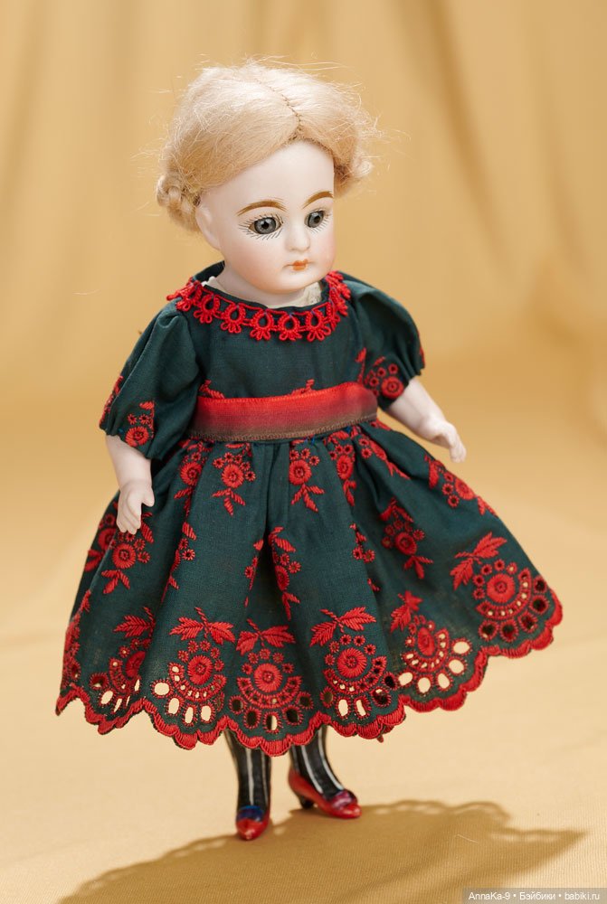 Кружево фриволите — Антикварные куклы Mignonette (Миньонетта): карманные (фото 6)