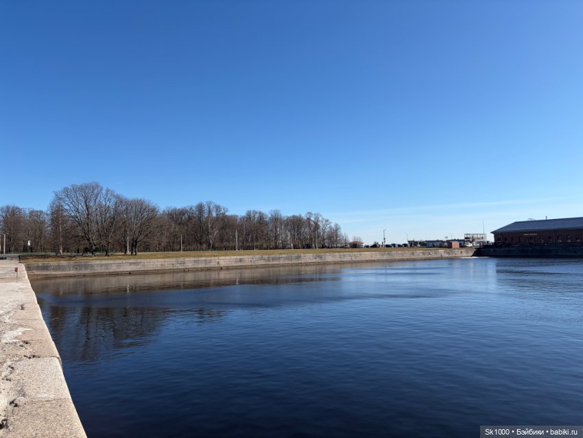 В Кронштадте с Никой (Она Н.Петровой)