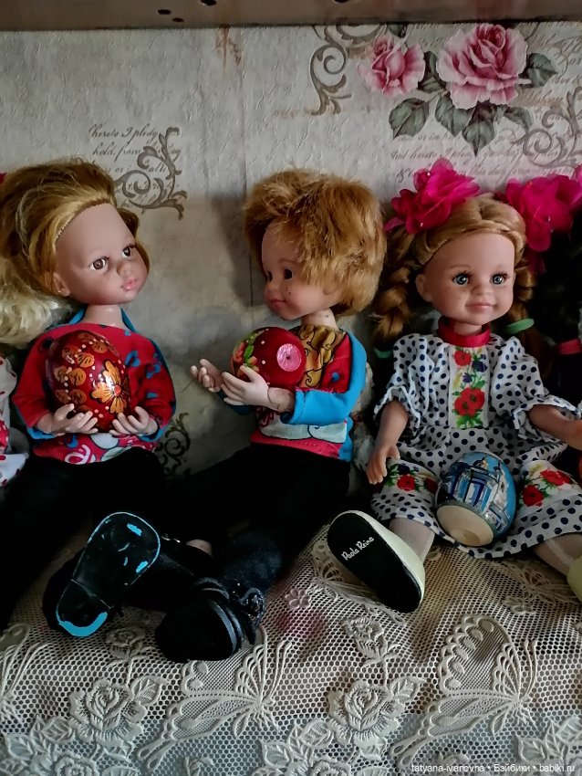 Светлая Пасха — Коллекции игровых кукол (Playline): фото полок