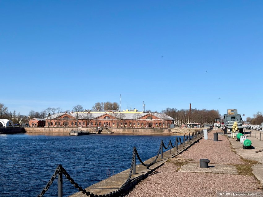 В Кронштадте с Никой (Она Н.Петровой)