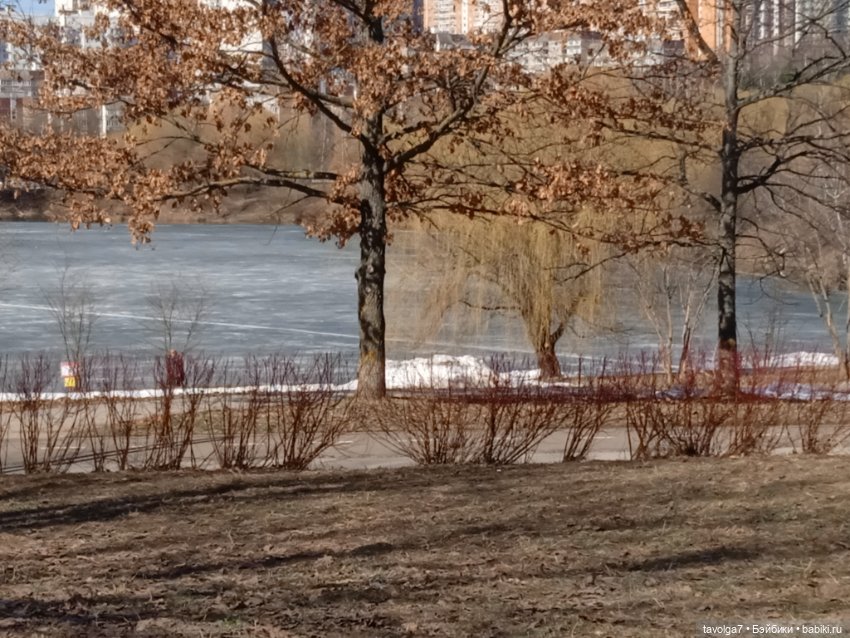 "Сидеть рядом с тем камнем, что вложен в грудь" (фото 8)