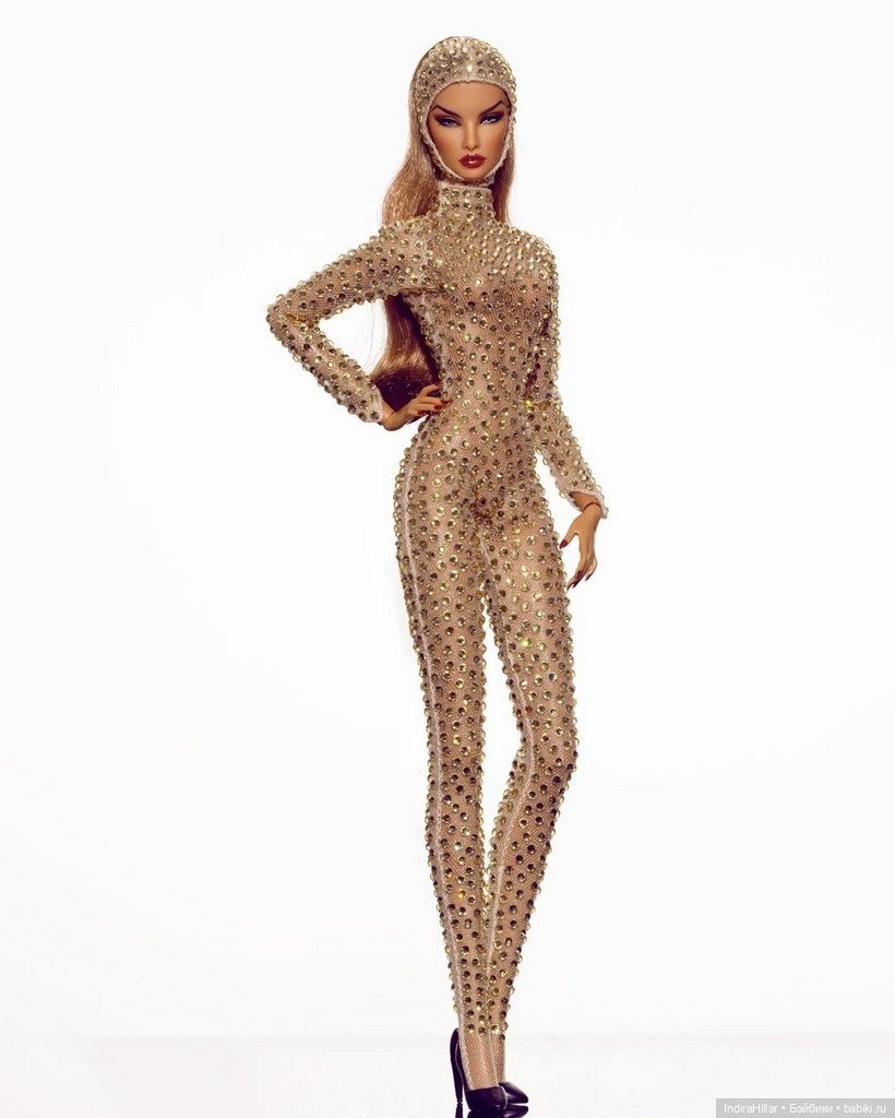 Сияние золота: Наталья Фаталь в кутюрном образе от Rim_doll