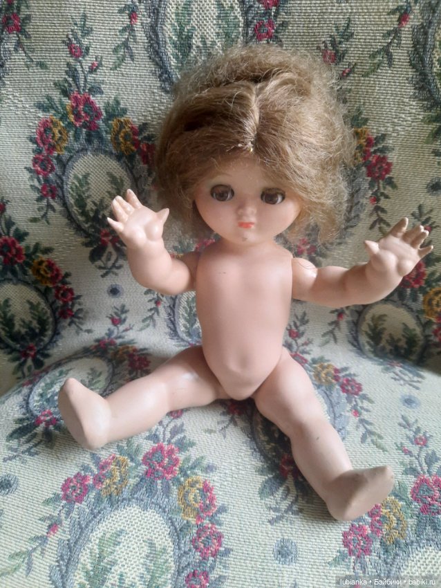 Испаночка — Коллекции игровых кукол (Playline): фото полок (фото 3)