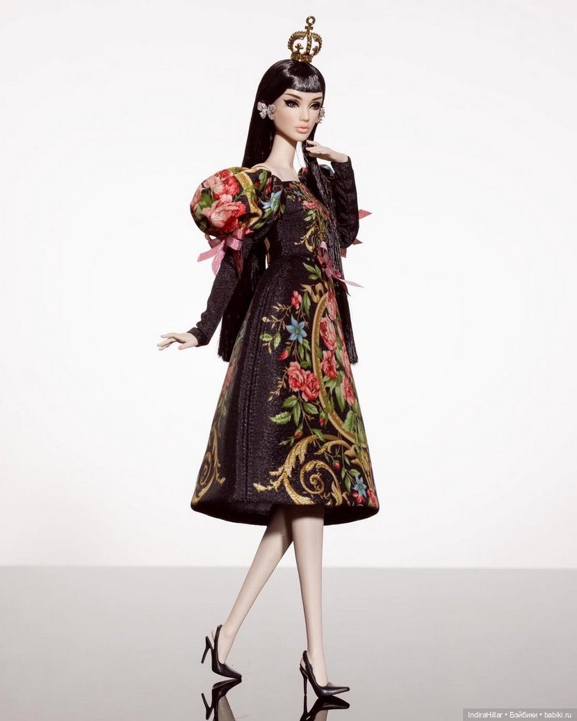 Королевский выход Defa Lucy: когда мода встречается с искусством (фото 3)