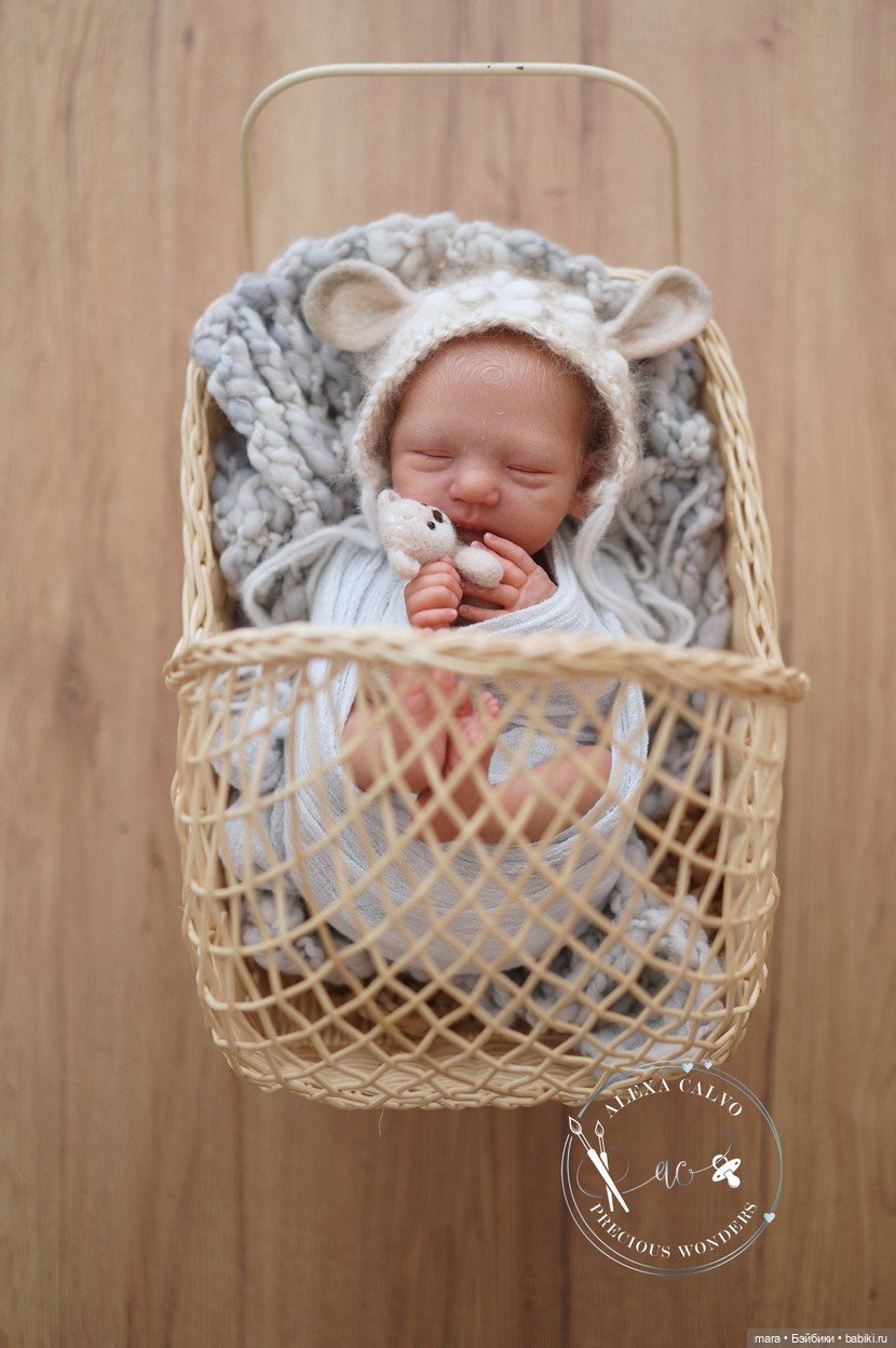 Спящий ангел: прототип Logan от мастера Alexa Calvo (фото 4)