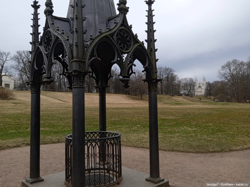 Петергоф в апреле 2026 с историческими справками (фото 3)