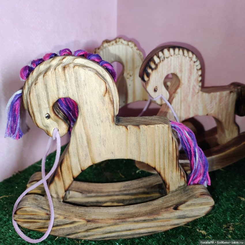 Невидимые лошадки — Авторские игрушки из дерева: резьба