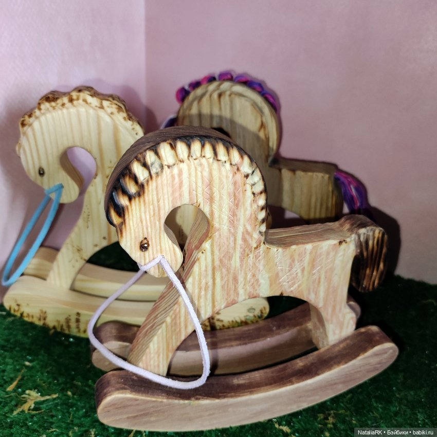 Невидимые лошадки — Авторские игрушки из дерева: резьба (фото 3)