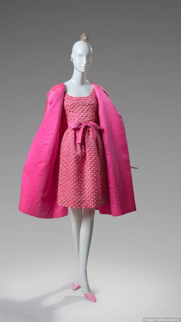 Розовые пальто двух самых счастливых десятилетий ХХ века