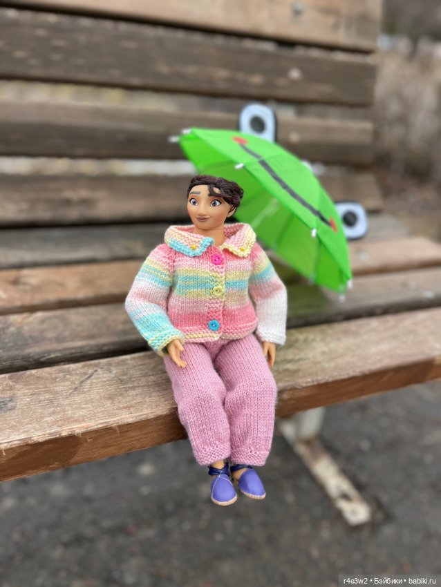 С Луизой на прогулке в дождик (фото 2)