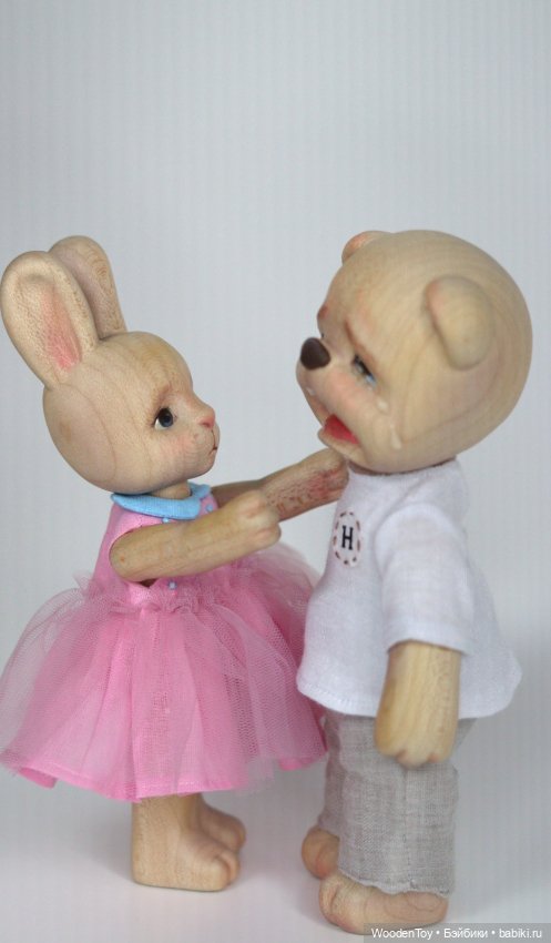 Как зайка лечит медвежью грусть