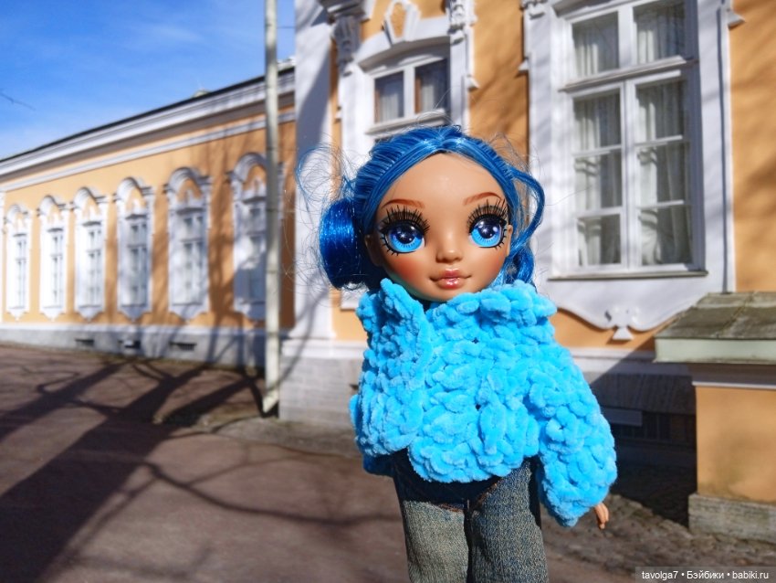 Rainbow High Junior в Петергофе