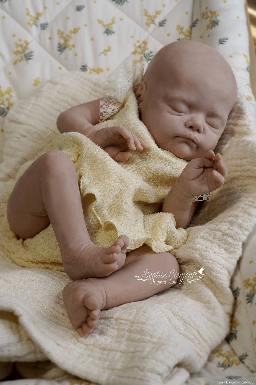 Беатрис Клементе представила скульптуру малышки Лолы