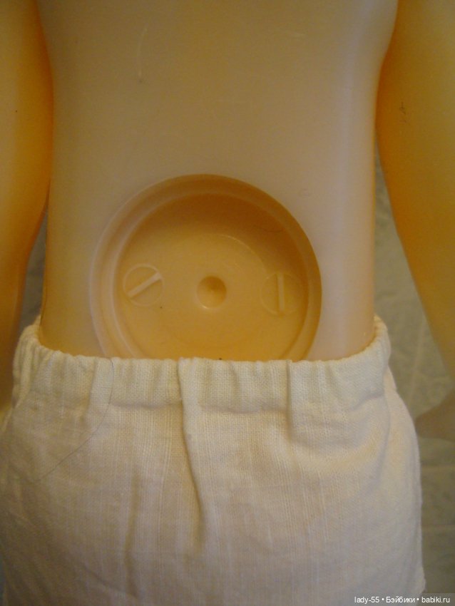 Помогите опознать какой фабрики куклы и как их зовут и сколько они стоят (фото 6)