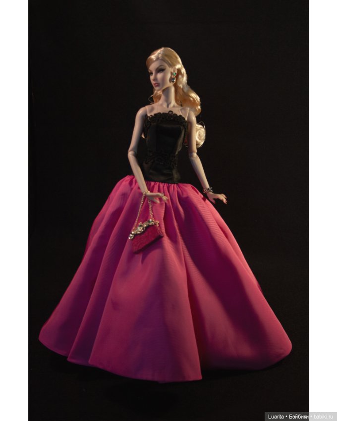 Фото дебют Agnes Von Veis