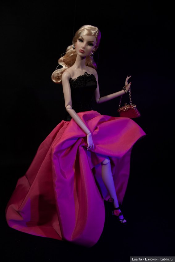 Фото дебют Agnes Von Veis