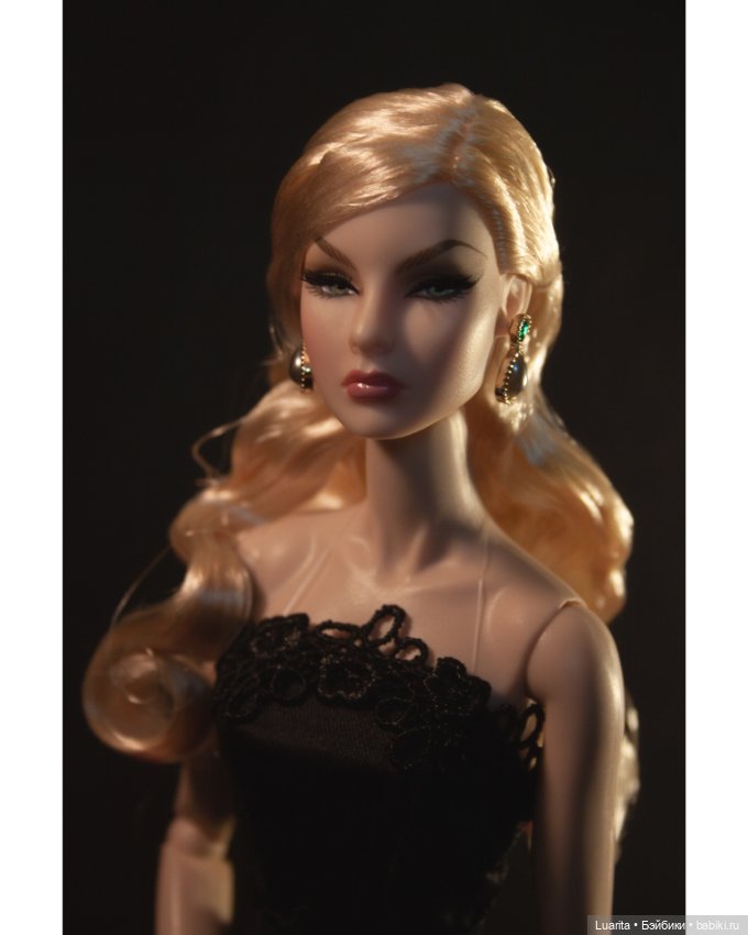 Фото дебют Agnes Von Veis