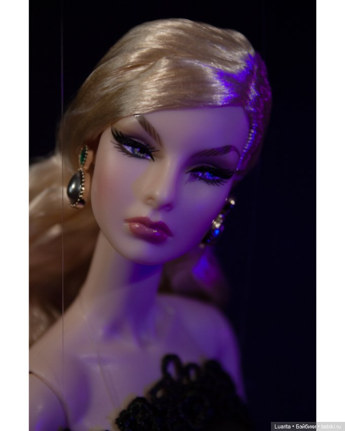 Фото дебют Agnes Von Veis