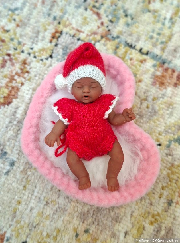 Малыши Zuru my mini baby - продолжаю одевать крошек (фото 2)