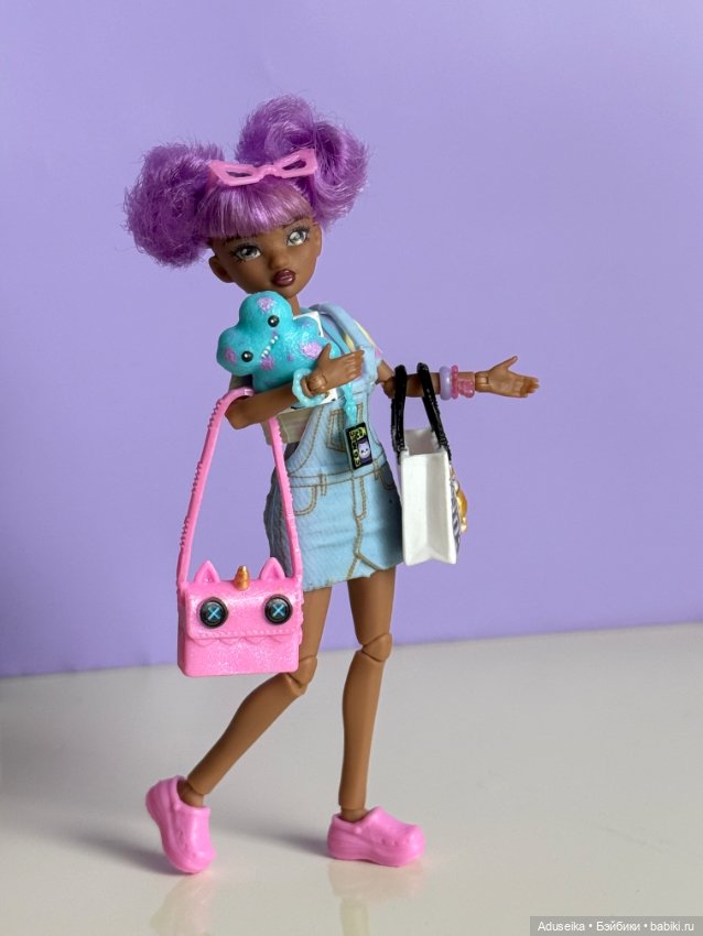 Zuru Minnee - самая маленькая в мире fashion doll