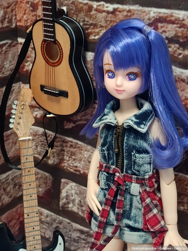 Ликка и в музыкальном магазине (фото 4)