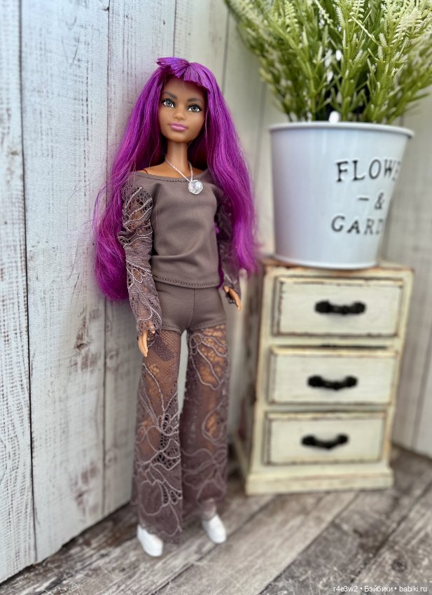 Куклы барби, дисней, ИТ, адонис и им подобные