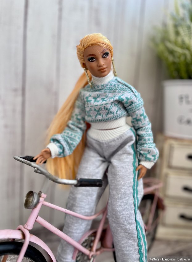 Куклы барби, дисней, ИТ, адонис и им подобные