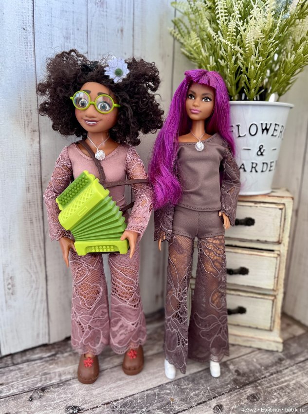 Куклы барби, дисней, ИТ, адонис и им подобные