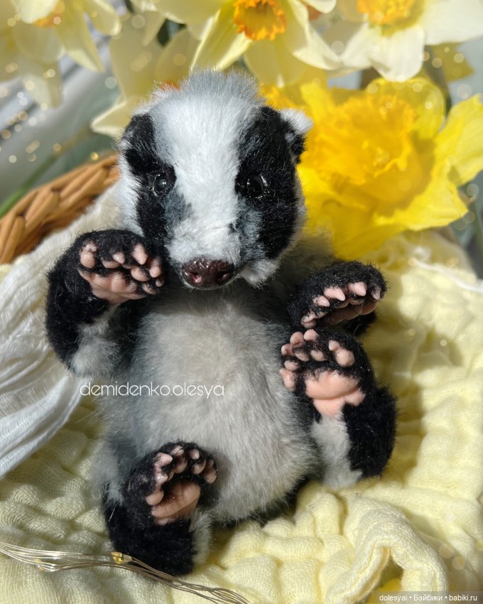 Малыш барсук Прохор — Игрушки в смешанной технике (мех и глина): Арт (фото 3)