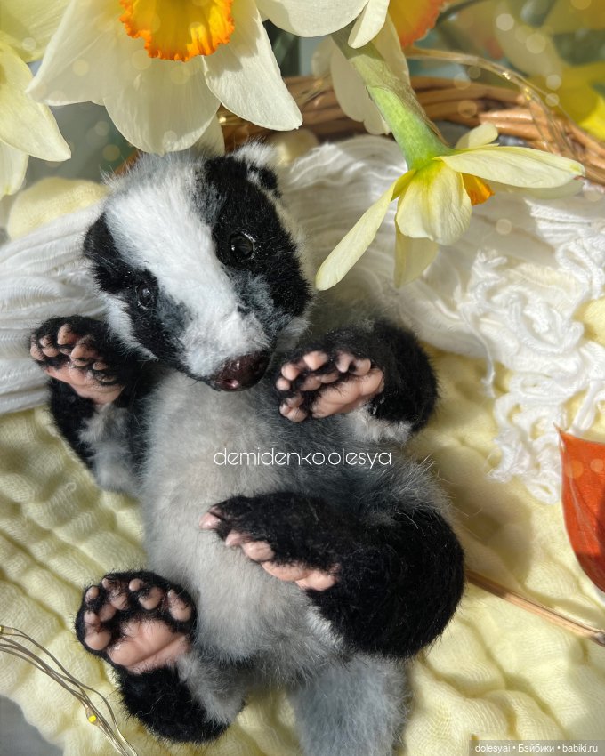 Малыш барсук Прохор — Игрушки в смешанной технике (мех и глина): Арт (фото 6)