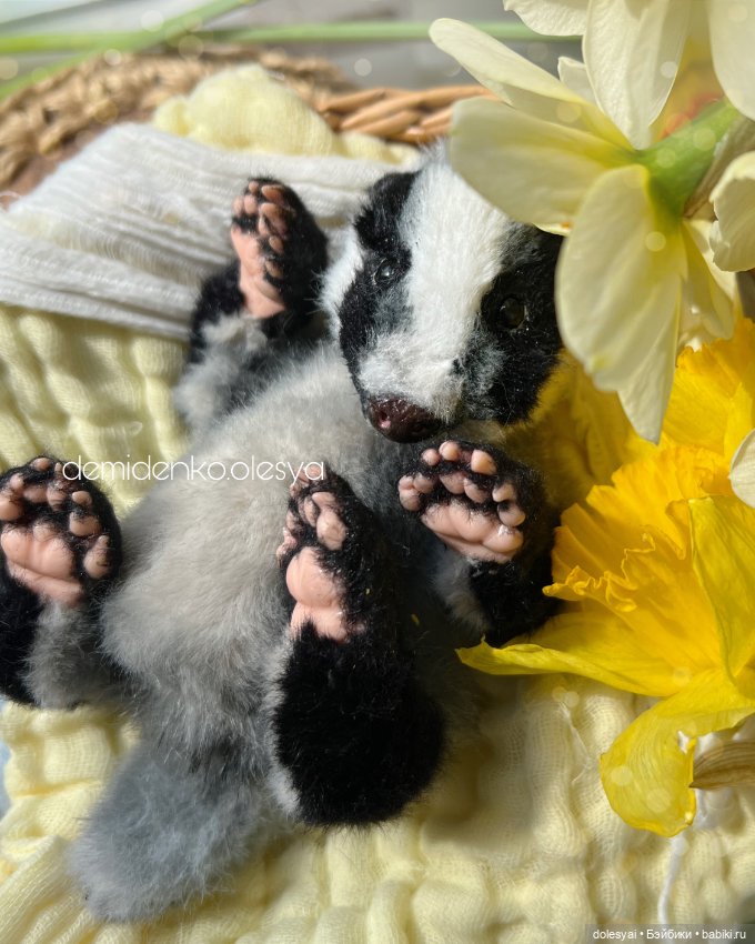Малыш барсук Прохор — Игрушки в смешанной технике (мех и глина): Арт (фото 2)