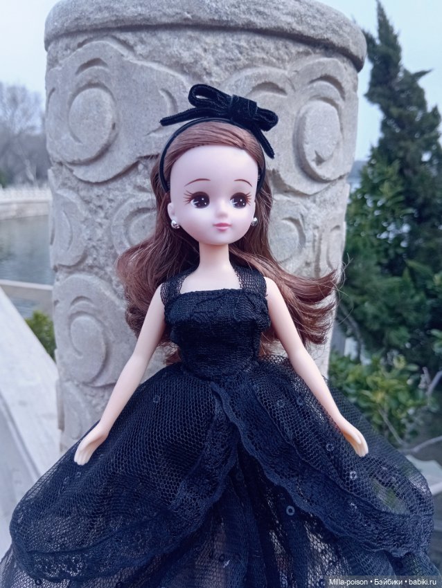 The Lady in Black — Куклы Takara Tomy (Такара): Licca (Ликка) (фото 7)
