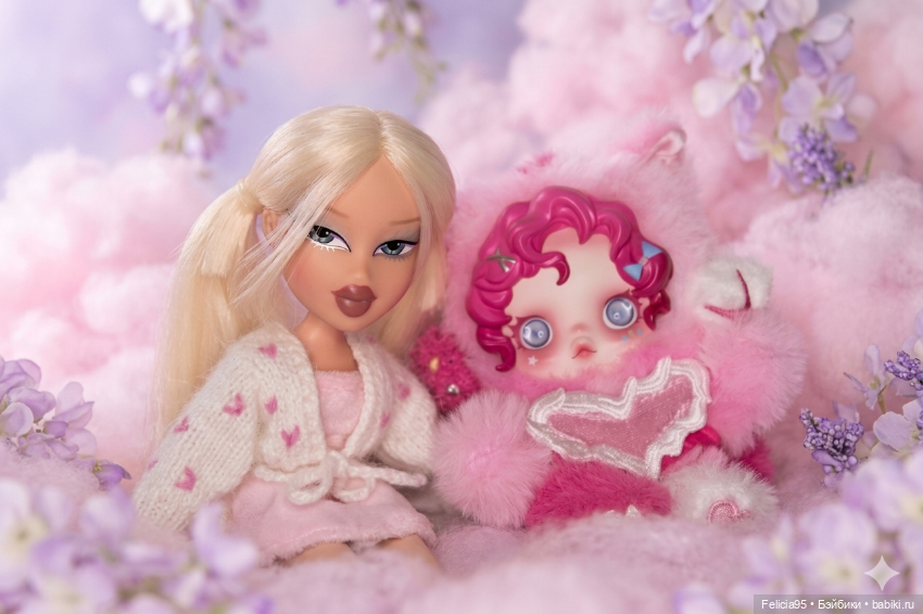 Bratz and Skullpanda — Куклы Bratz и Moxie Girlz