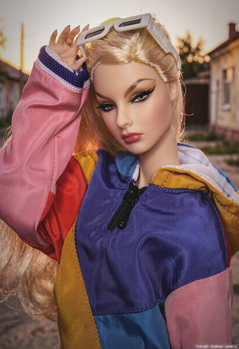 Девочка на рейве. Integrity toys. Agnes von Weiss