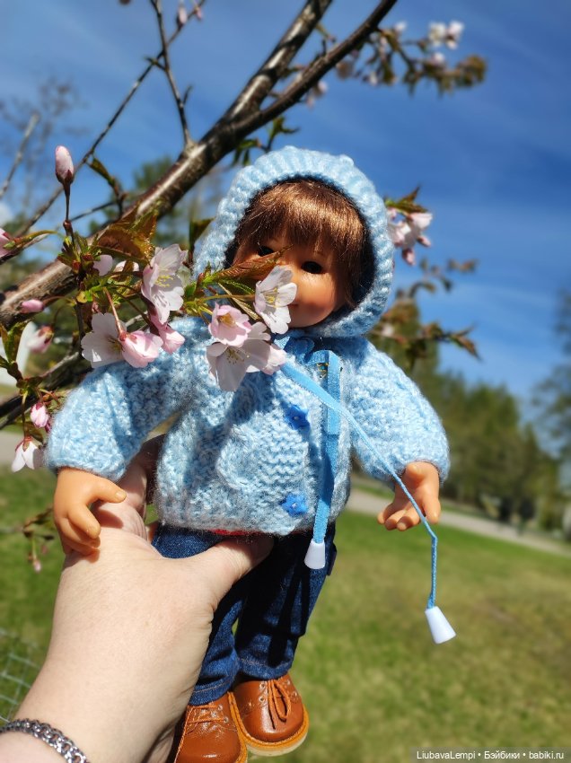 Весна пришла,Варе радость принесла