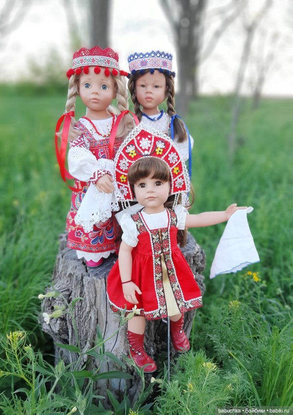 Идет красавица, плывет лебёдушкой, и все любуются её красой (фото 9)